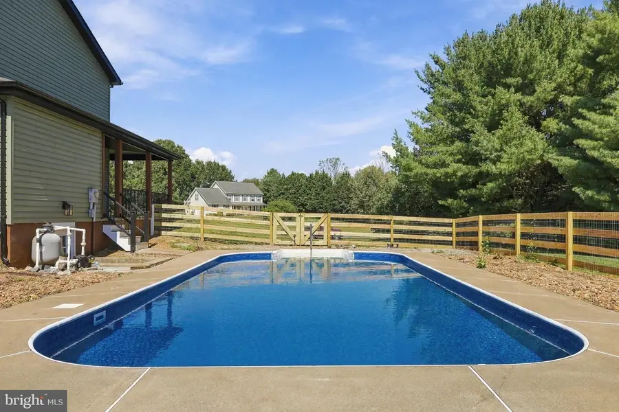 64 Pheasant Hill Rd, Summit Point, WV 25446 - #2