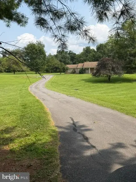 274 Dogwood Manor Dr, Shenandoah Junction, WV 25442 - #1
