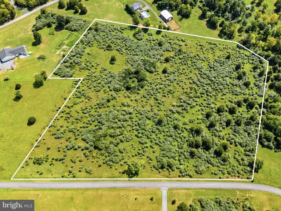 14 Lindbergh Ct, Summit Point, WV 25446 - #3