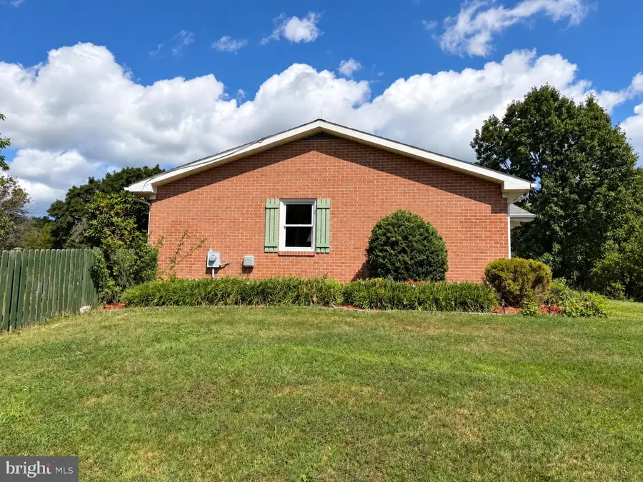 83 Carrell Ln, Charles Town, WV 25414 - #3