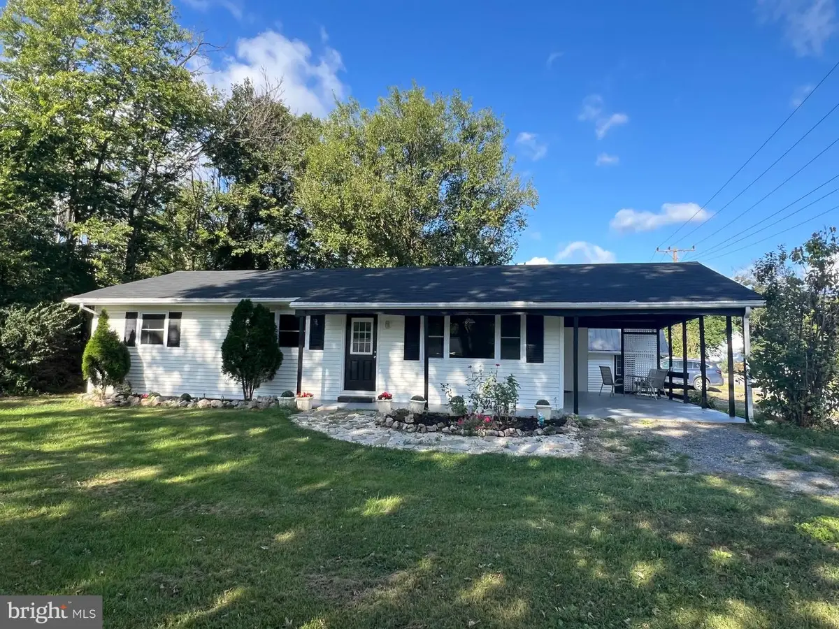 58 South St, Kearneysville, WV 25430 - #1