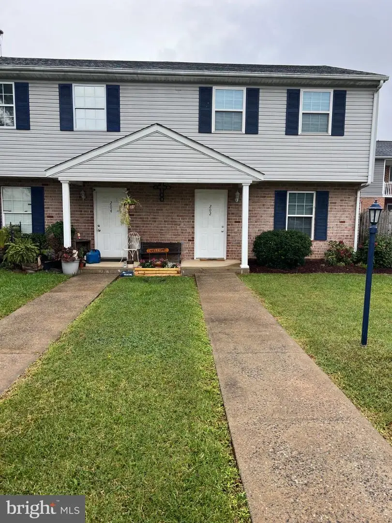 202 S Marshall St, Ranson, WV 25438 - #2