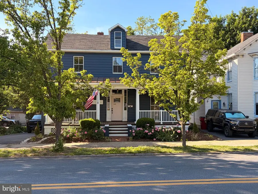 316 E Washington St, Charles Town, WV 25414 - #2