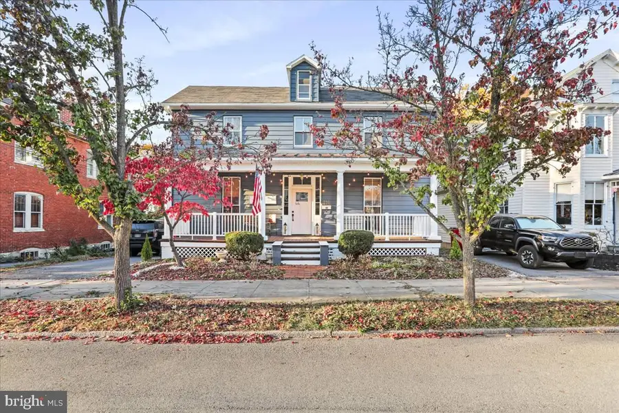 316 E Washington St, Charles Town, WV 25414 - #3