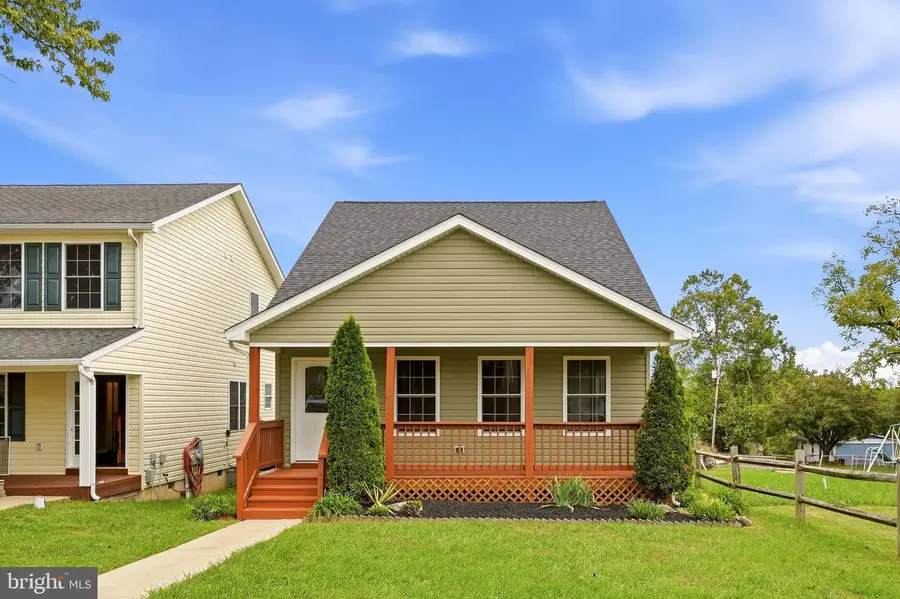 104 Center St, Charles Town, WV 25414 - #3