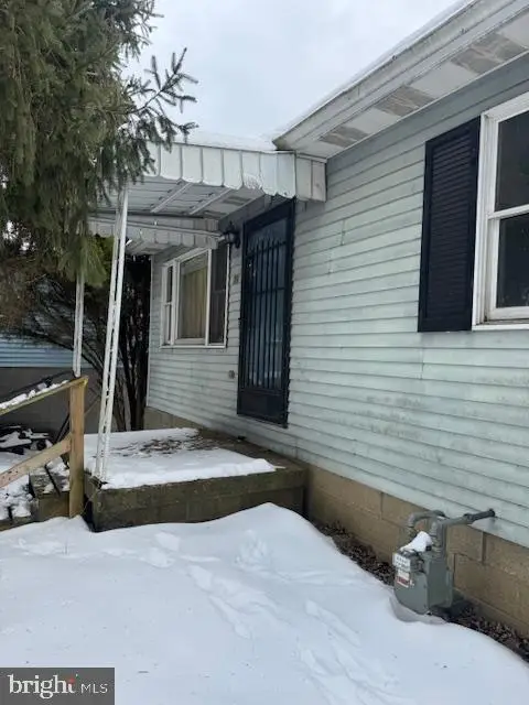11 N Highland Ave, Moundsville, WV 26041 - #3