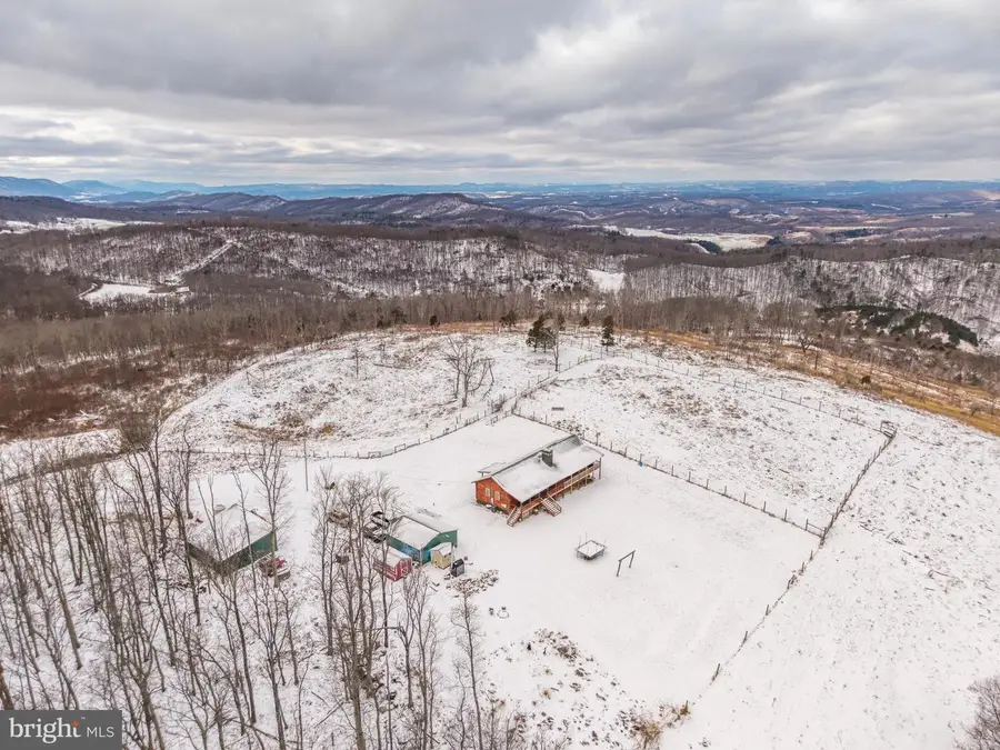 5123 Back Valley Rd, Lindside, WV 24951 - Image #2