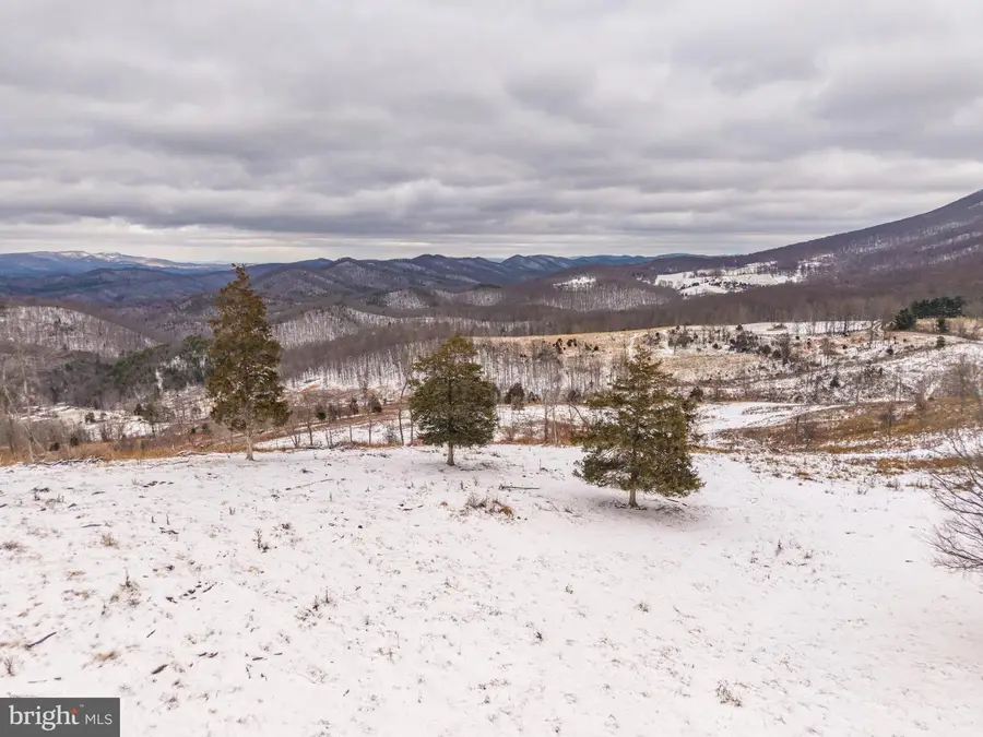 5123 Back Valley Rd, Lindside, WV 24951 - Image #3