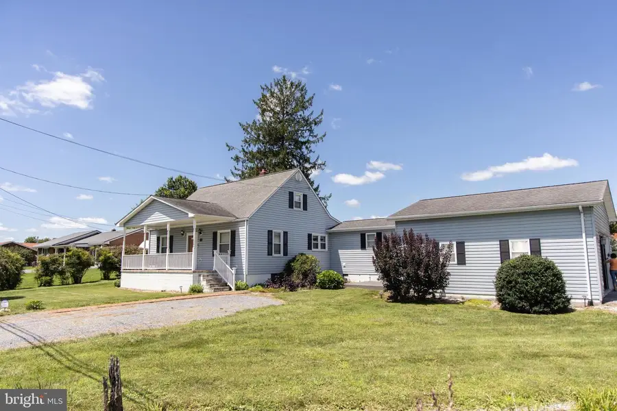 2305 Ballard Red Sulphur Pkwy, Peterstown, WV 24963 - #2
