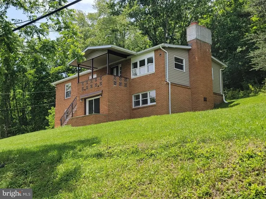 46 Pounds Hollow Rd, Morgantown, WV 26508 - #2