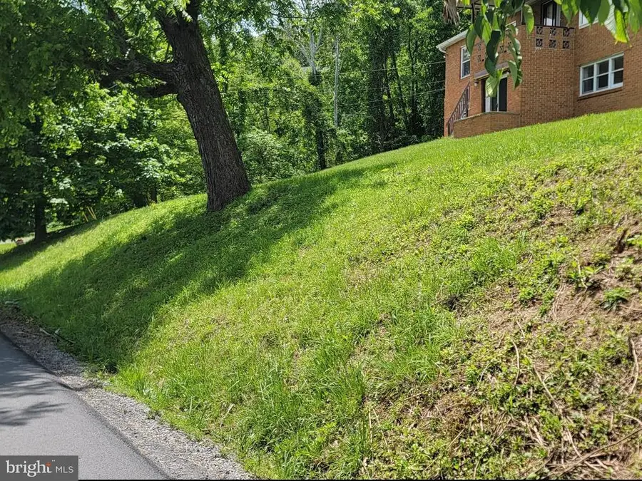 46 Pounds Hollow Rd, Morgantown, WV 26508 - #3