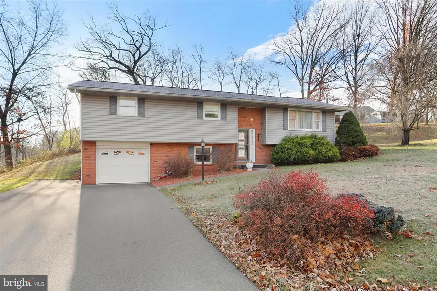 79 Leon Dr, Fort Ashby, WV 26719 - Image #3