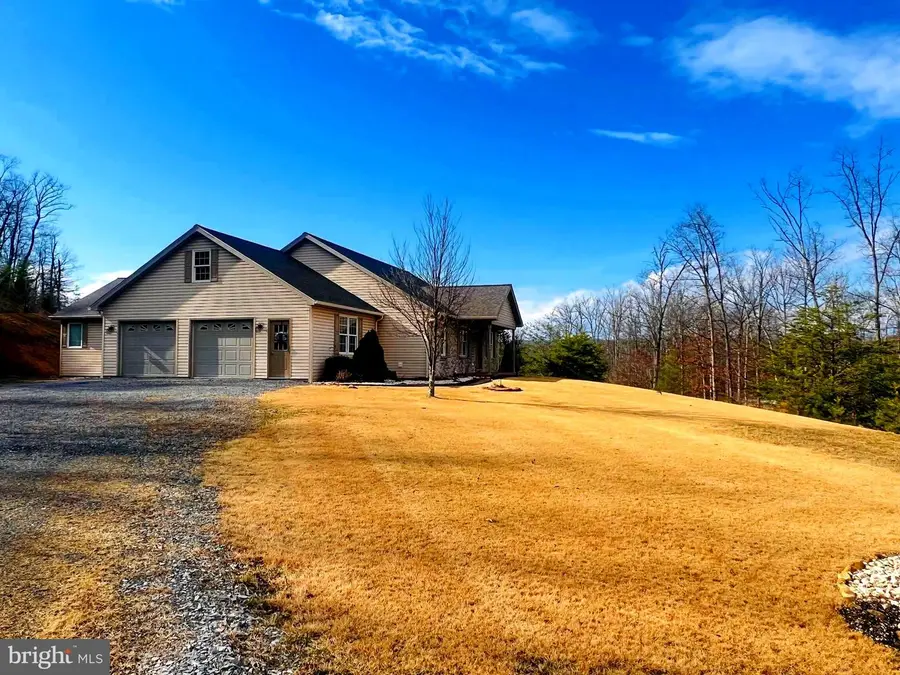 956 S Lakewood Dr, Ridgeley, WV 26753 - #3