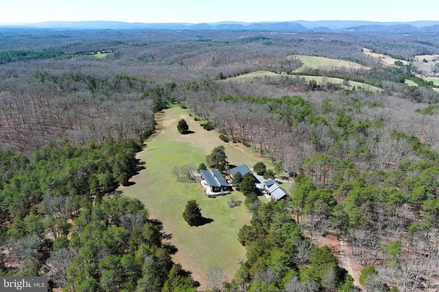 563 Valley Forge Ln, Burlington, WV 26710 - #3