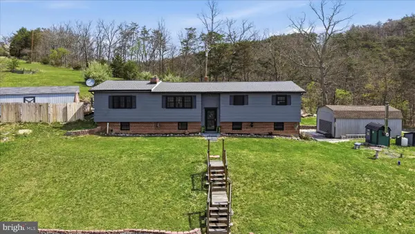 73 Hilltop View Ln, RIDGELEY, WV 26753