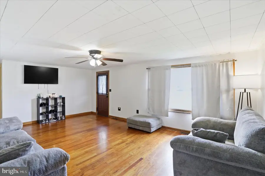 1025 Carolina Ave, Keyser, WV 26726 - #2