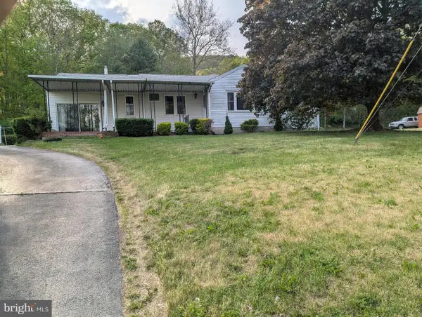 5040 Frankfort Hwy, RIDGELEY, WV 26753