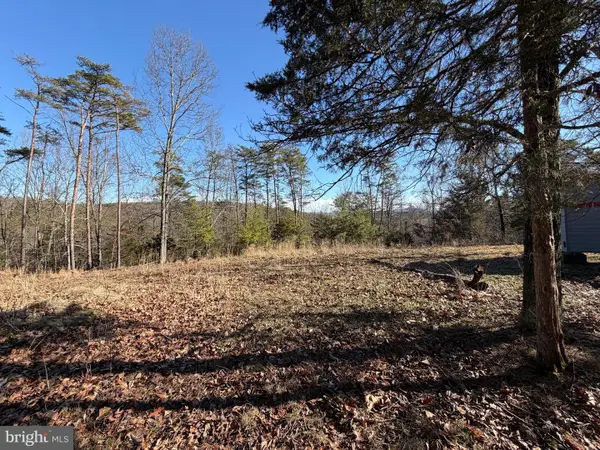 40 Amandas Ln, KEYSER, WV 26726