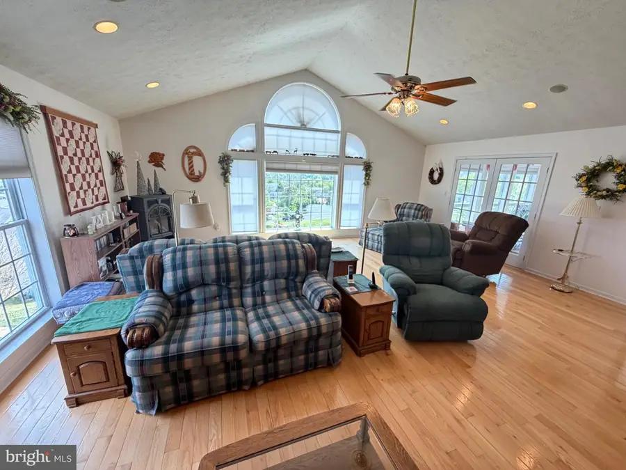 1565 Liberty St, Keyser, WV 26726 - #2
