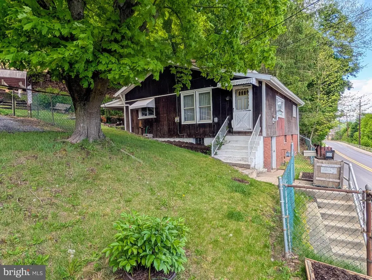 460 Armstrong St, Keyser, WV 26726 - #1