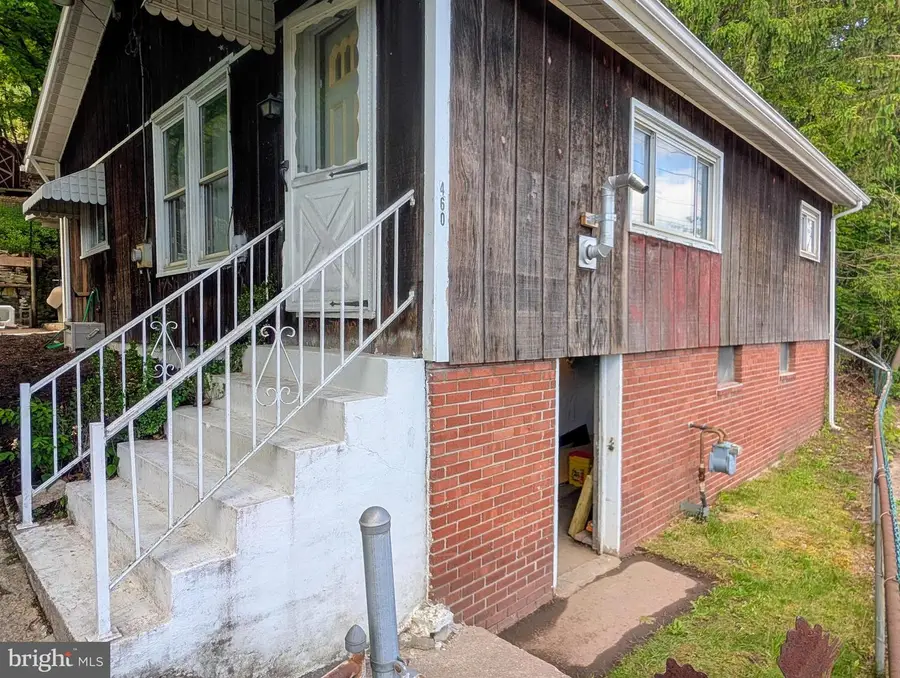 460 Armstrong St, Keyser, WV 26726 - #2