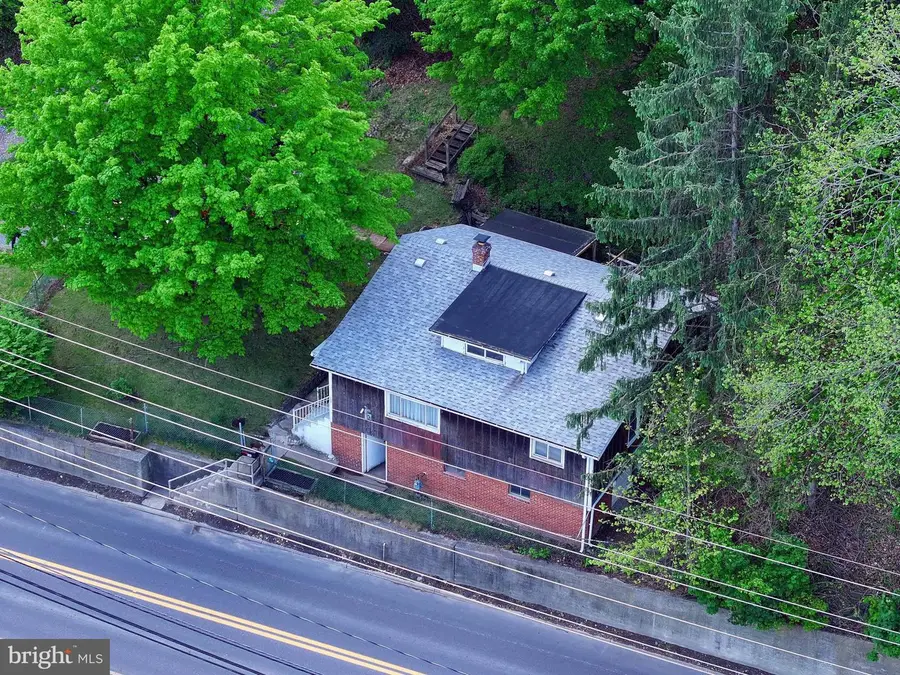 460 Armstrong St, Keyser, WV 26726 - #3