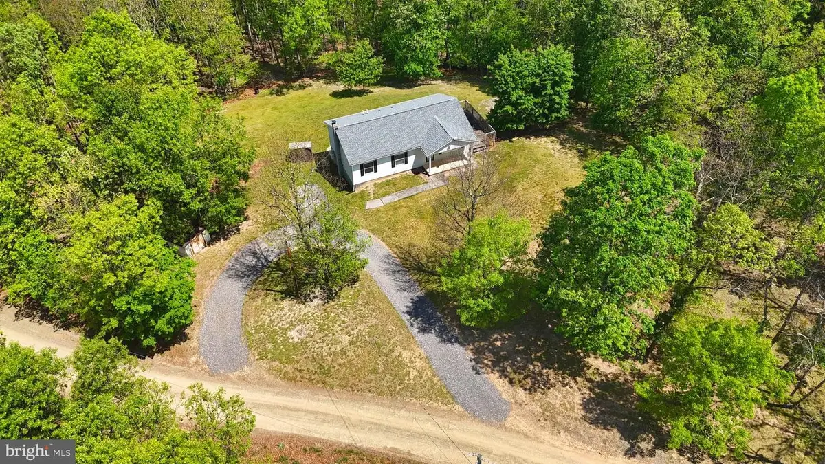 402 Nugget Ln, Keyser, WV 26726 - #1