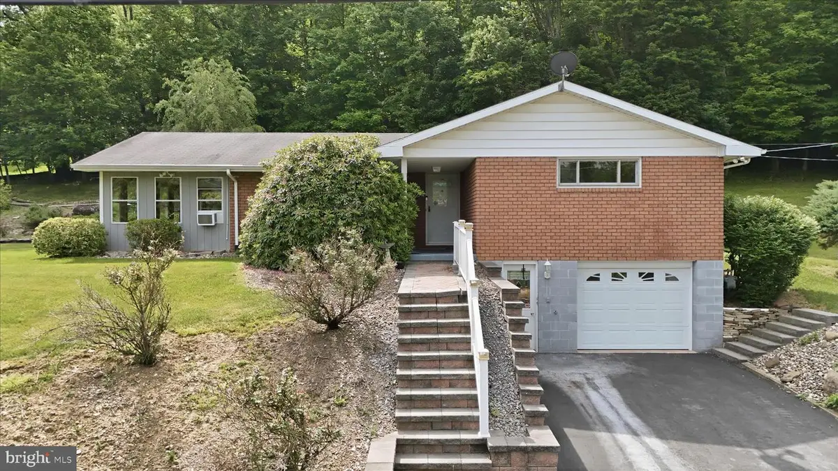 199 Buser St, Ridgeley, WV 26753 - #1