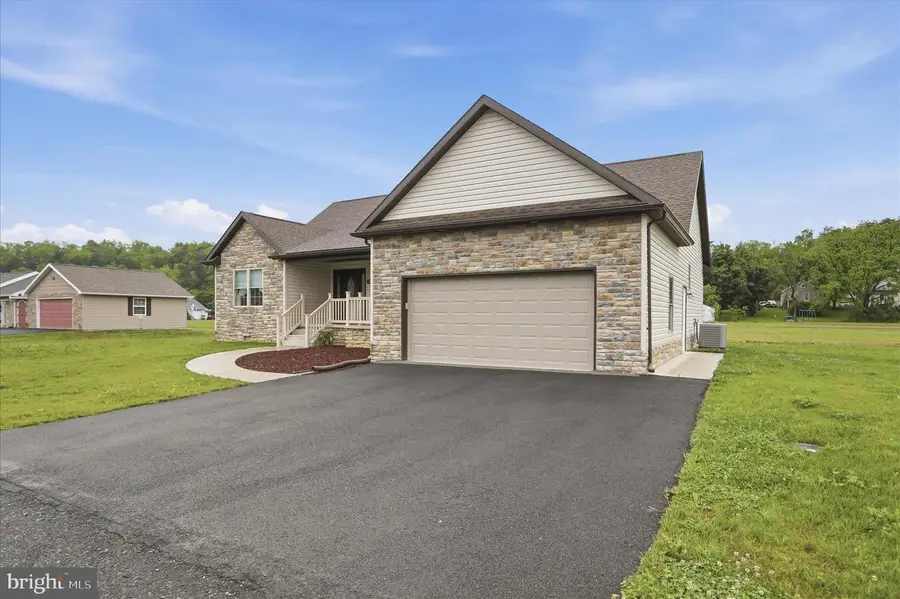 37 W Creek Run Loop, Fort Ashby, WV 26719 - #3