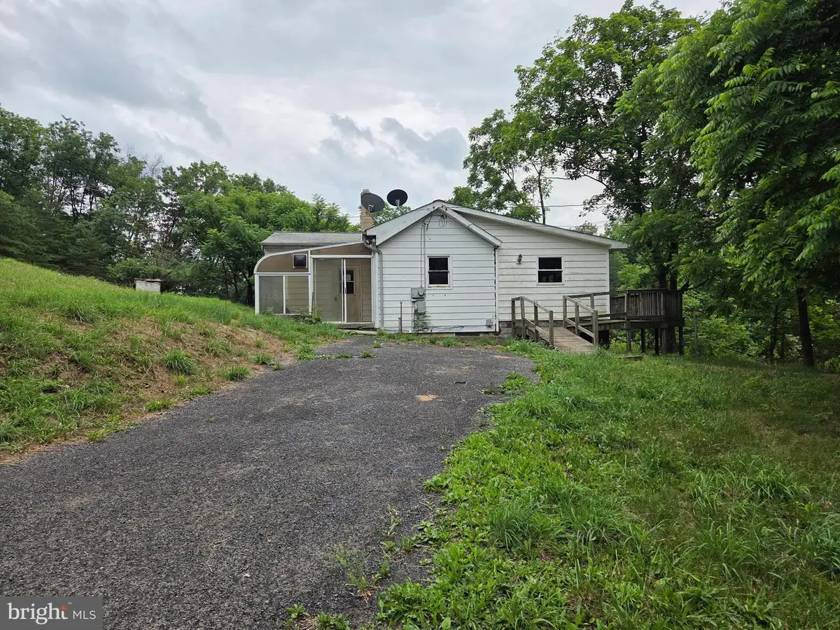 28 Brelsford Ln, Fort Ashby, WV 26719 - #1