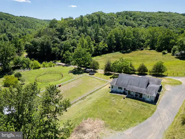 2084 Double Cribbs Rd, BURLINGTON, WV 26710