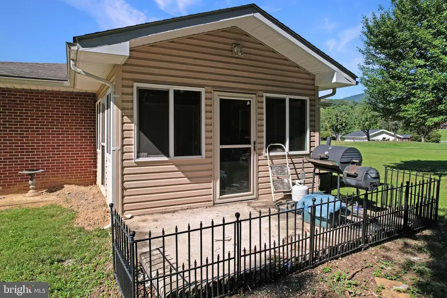 37 Treely Ter, Keyser, WV 26726 - #3