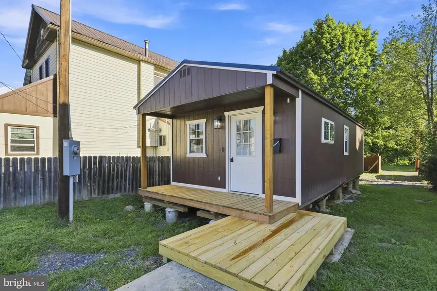 146 W Piedmont St, Keyser, WV 26726 - #2