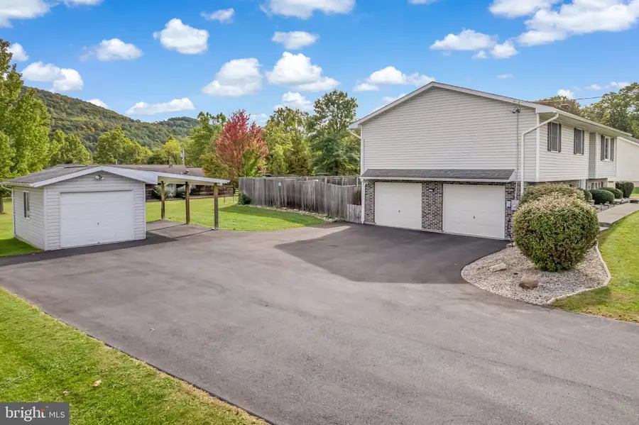 81 Maple Side Ct, Keyser, WV 26726 - #2
