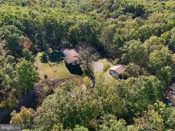 698 Horseshoe Rd, KEYSER, WV 26726