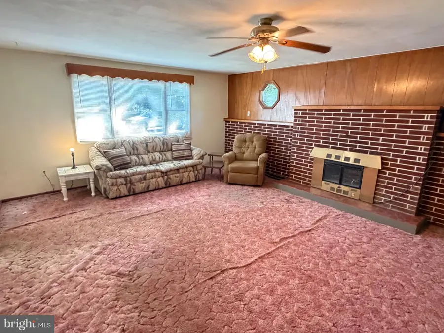 146 E Street, Keyser, WV 26726 - #2