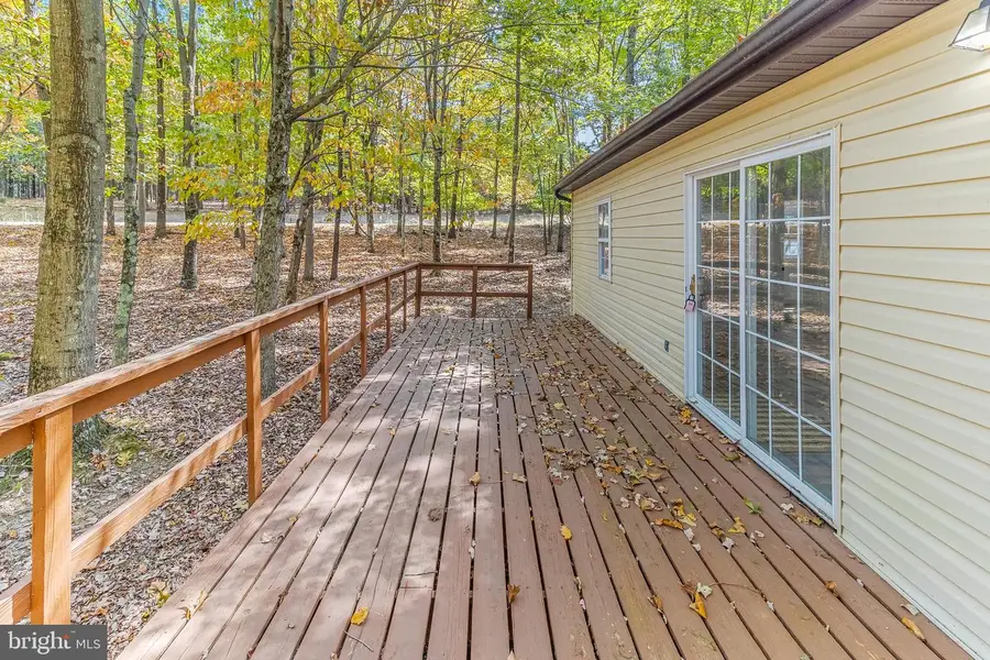 33 Maple Ln, Berkeley Springs, WV 25411 - Image #3