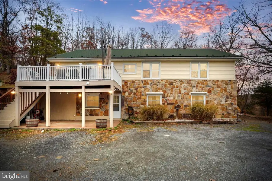 571 Martinsburg Rd, Berkeley Springs, WV 25411 - Image #2