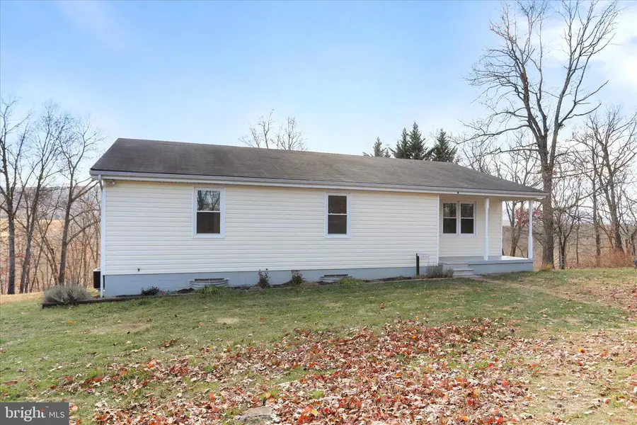 13 Oriole Cir, Berkeley Springs, WV 25411 - Image #3