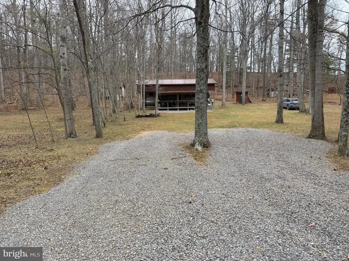 1327 Golliday Ln, Great Cacapon, WV 25422 - Image #1