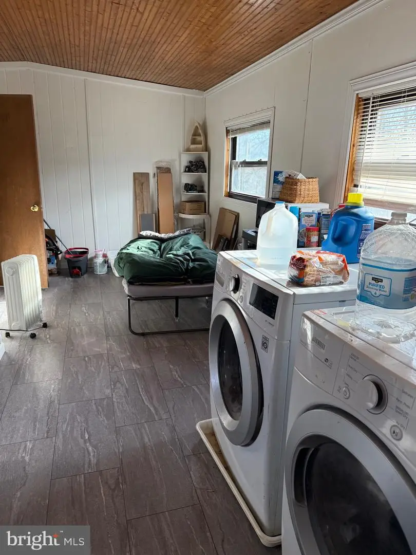 692 Plum Tree Ln, Berkeley Springs, WV 25411 - Image #3