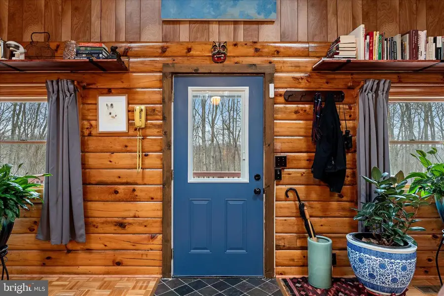 249 Crestview Ln, Berkeley Springs, WV 25411 - Image #3