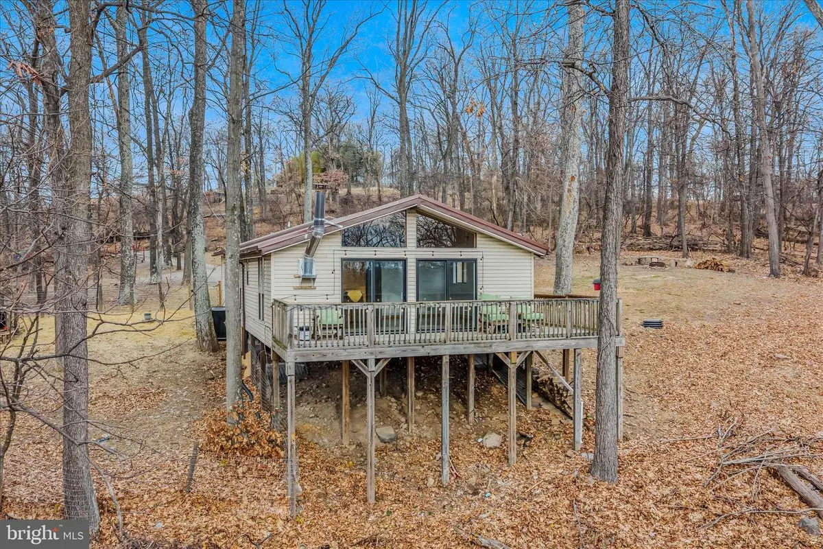 384 Trapper Ridge Ln, Hedgesville, WV 25427 - Image #1