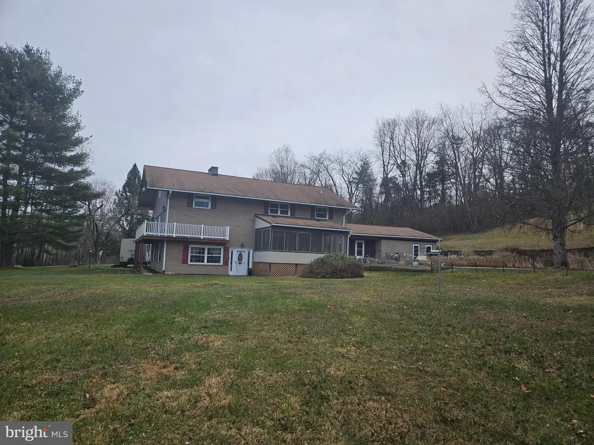 5091 Fairview Dr, Berkeley Springs, WV 25411 - Image #1