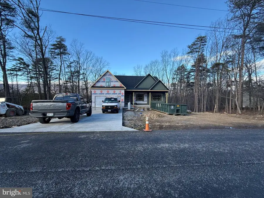 4352 Timber Ridge Rd, Berkeley Springs, WV 25411 - Image #2