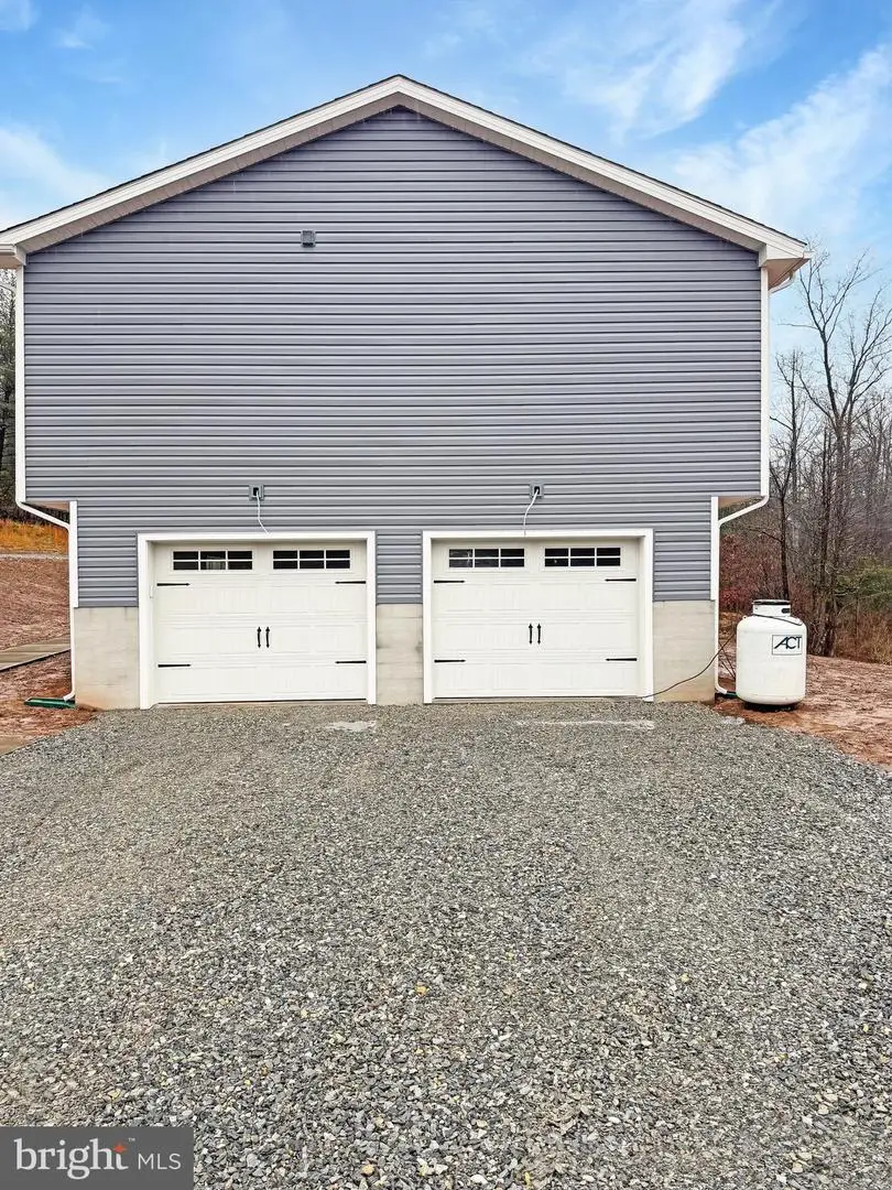 105 Victory Ln., Hedgesville, WV 25427 - Image #2