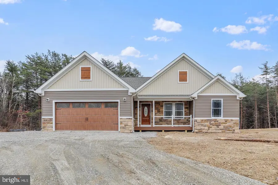 19 Mountain Laurel Dr, Berkeley Springs, WV 25411 - Image #3