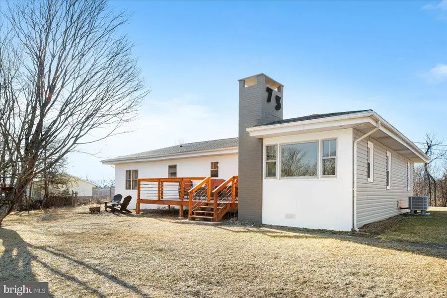 73 Marquise Ln, Berkeley Springs, WV 25411 - Image #3