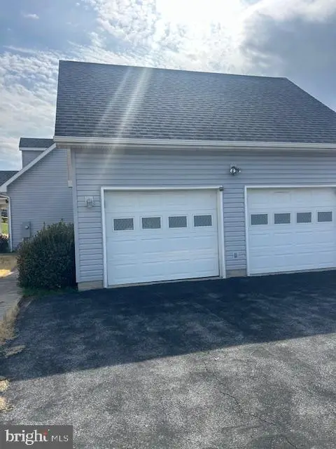 29 Homestead Ln, Berkeley Springs, WV 25411 - #2