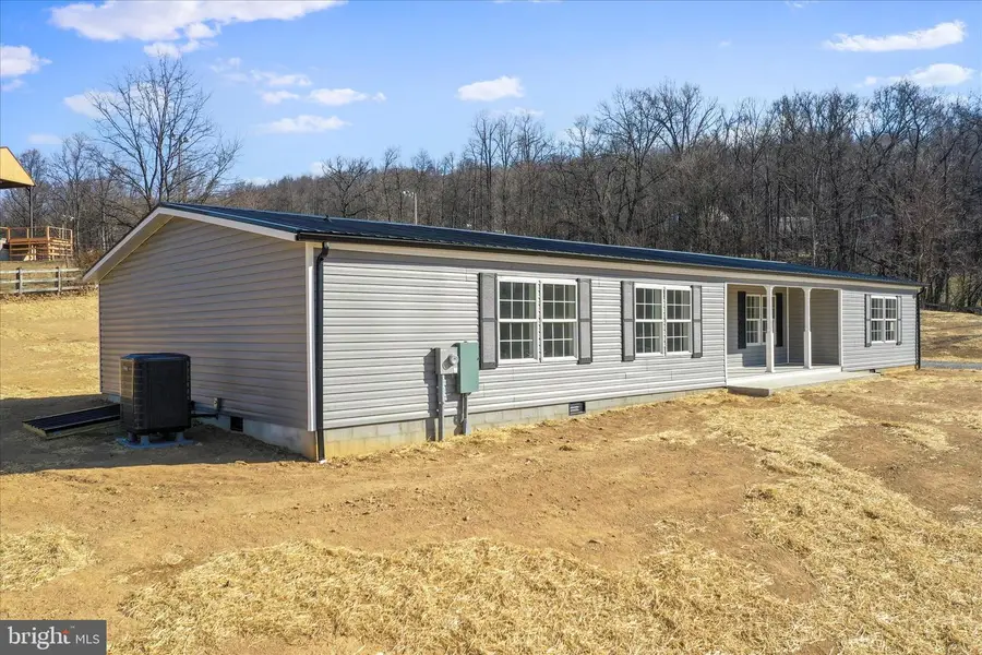 101 Barbeque Dr, Berkeley Springs, WV 25411 - Image #3